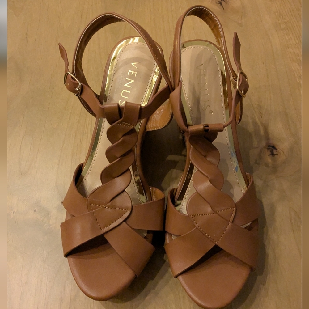 VENUS Brown Braided Women's Sandals